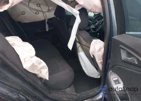 2020 Chevrolet Malibu Fwd Rs из США, поврежденный, VIN 1G1ZG5ST1LF130645